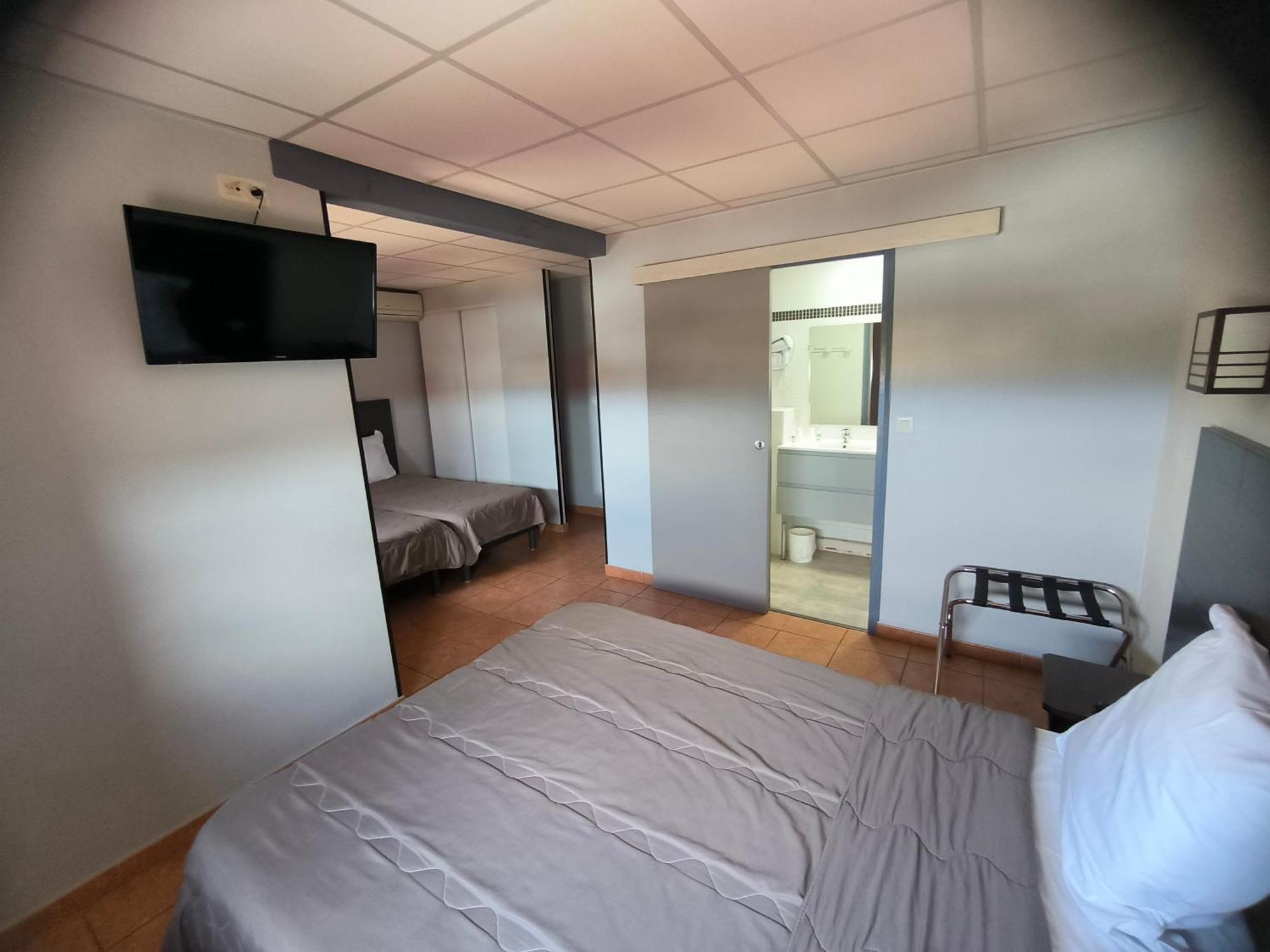 L'hacienda Hotel 3*